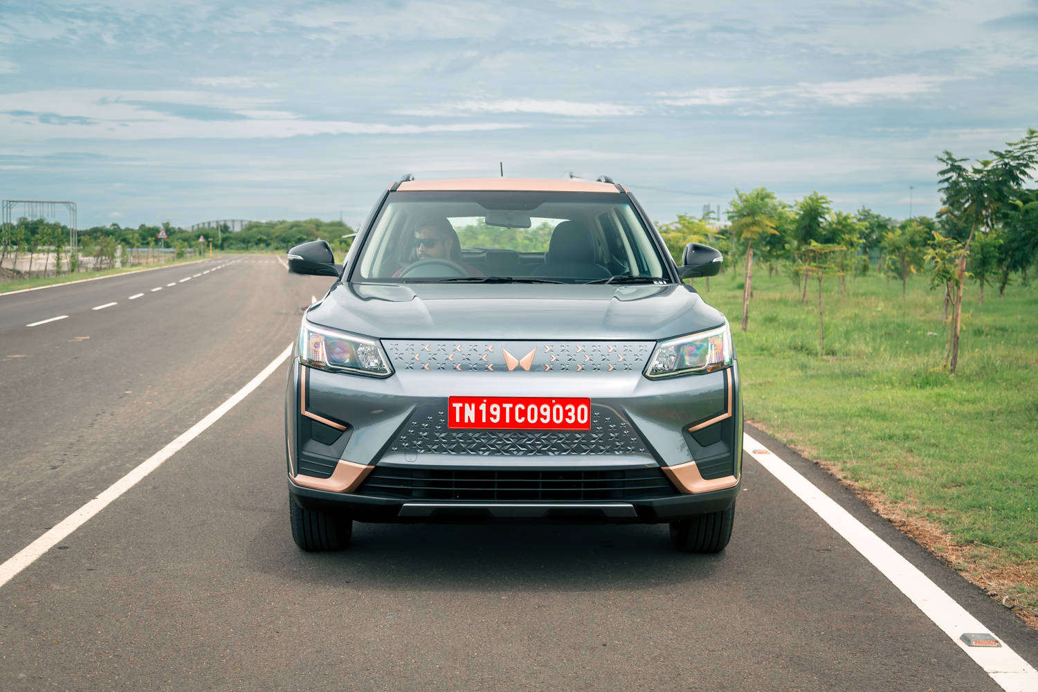 Mahindra Xuv Electric Suv Detailed In Pics Cardekho