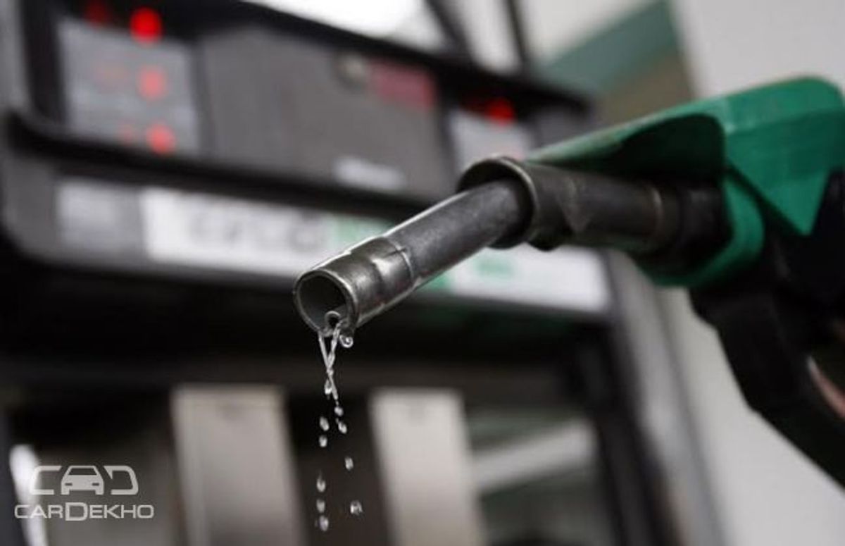 Petrol and Diesel prices Slashed by 32 paise and 85 paise Respectively Petrol and Diesel prices Slashed by 32 paise and 85 paise Respectively