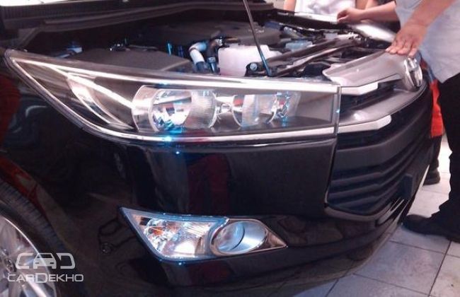 2016 Toyota Innova (Front-end) 2016 Toyota Innova (Front-end)