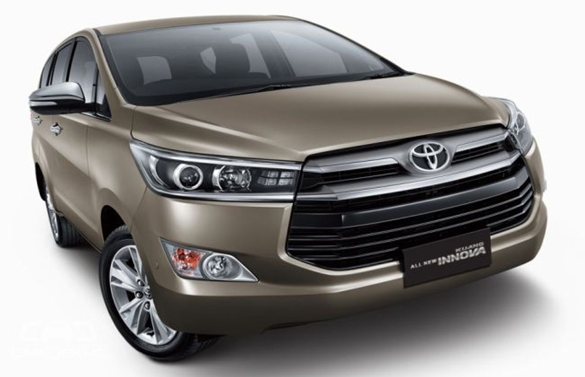Toyota Innova Crysta Front Toyota Innova Crysta Front