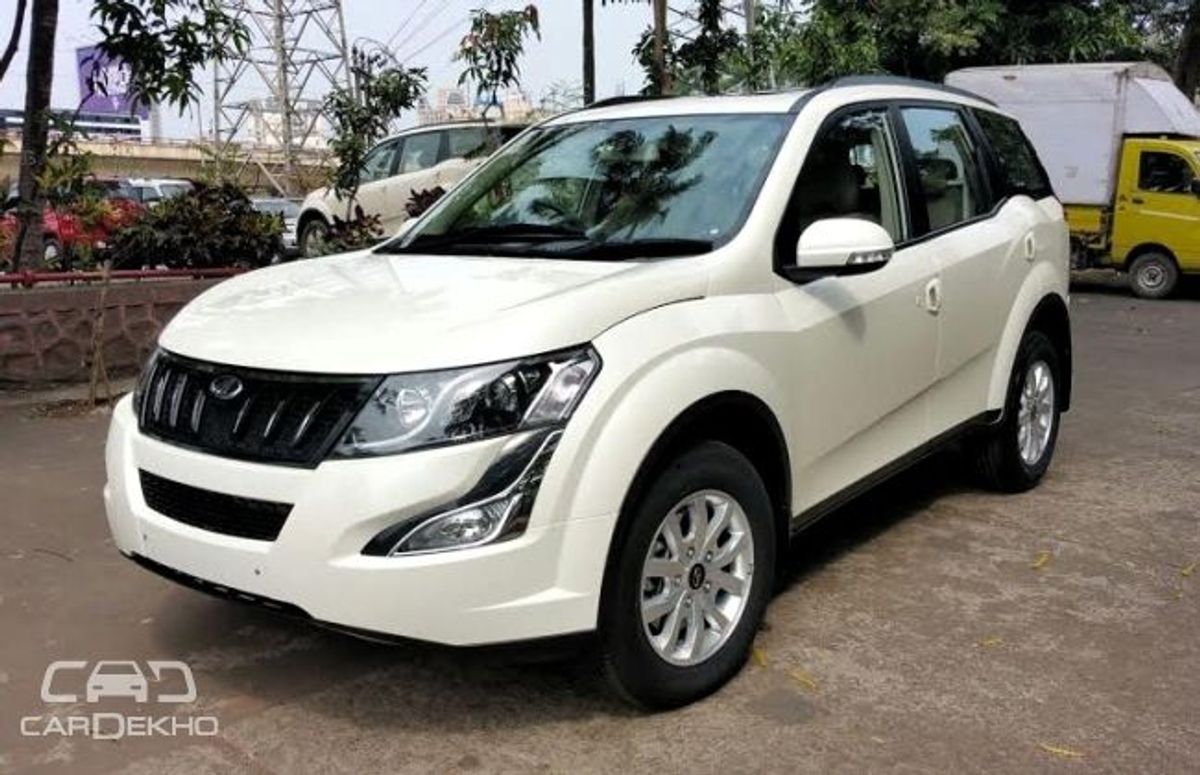 Mahindra XUV5OO AT Mahindra XUV5OO W10 AT