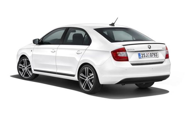 Euro-spec Skoda Rapid (Rear) Euro-spec Skoda Rapid (Rear)