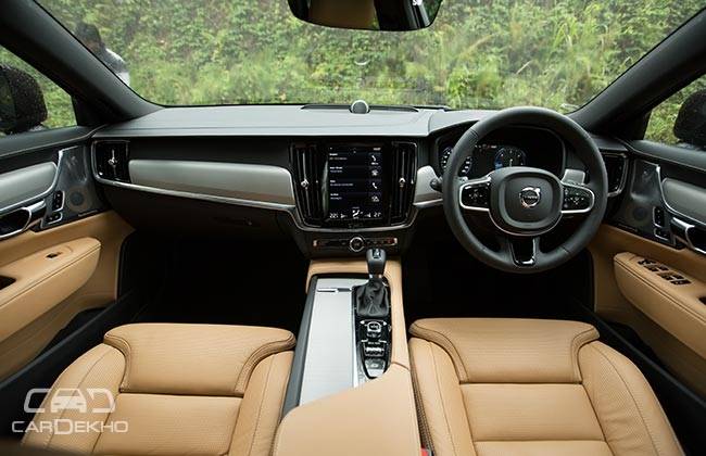2017 Volvo V90 Cross Country