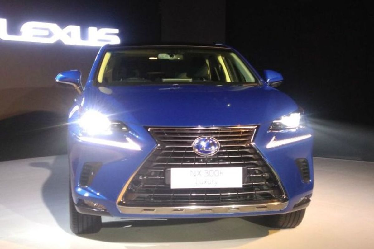 Lexus NX 300h Lexus NX 300h