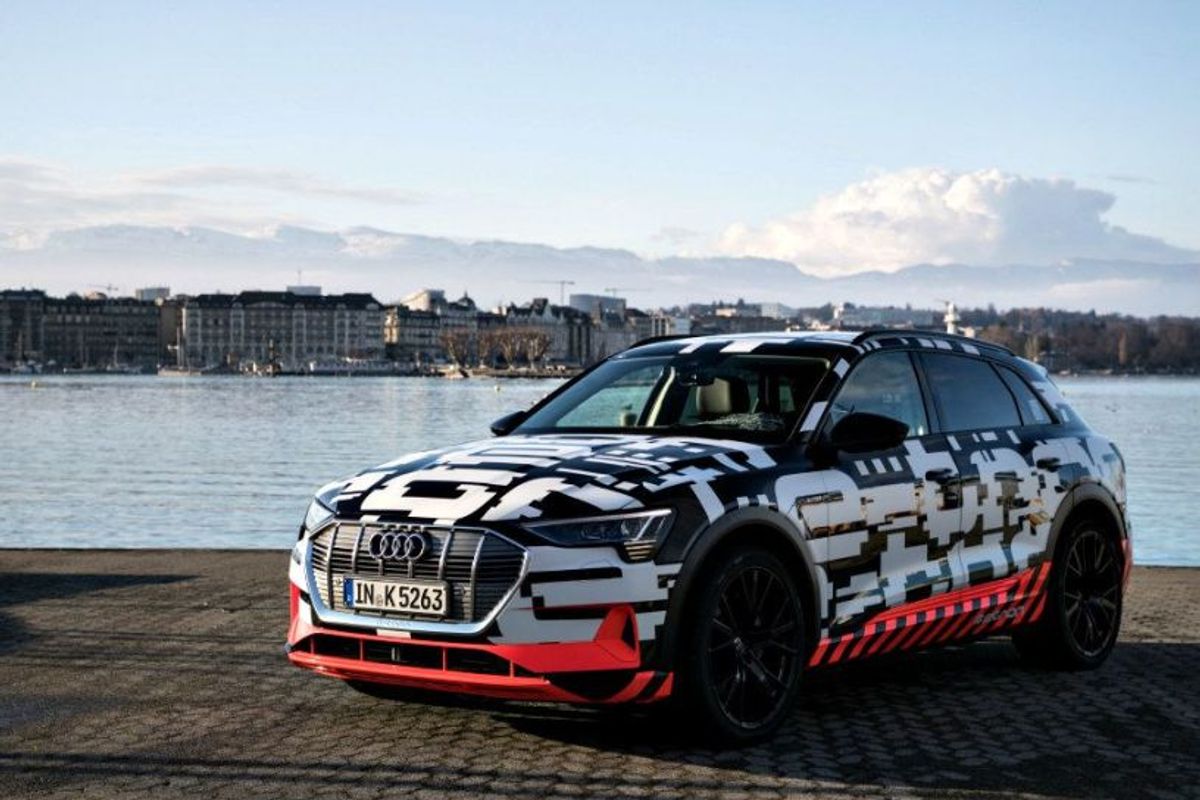 Audi e-tron Prototype Audi e-tron Prototype