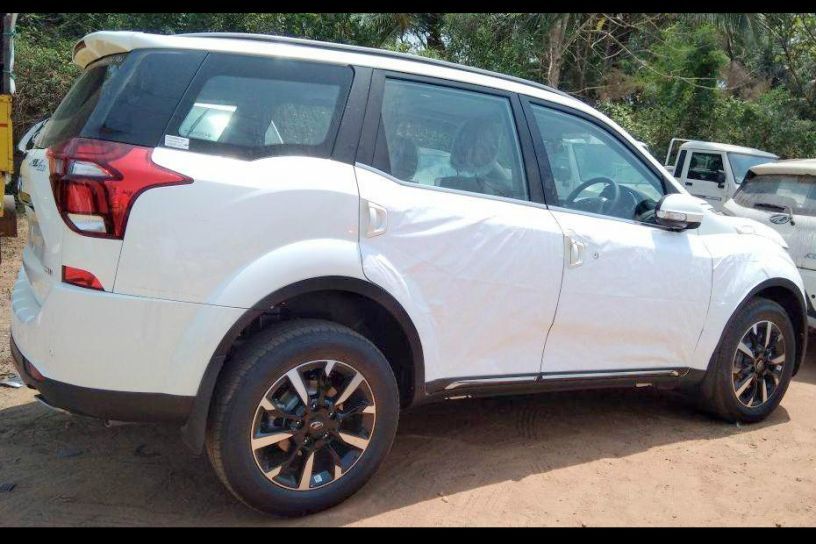 2018 Mahindra XUV500