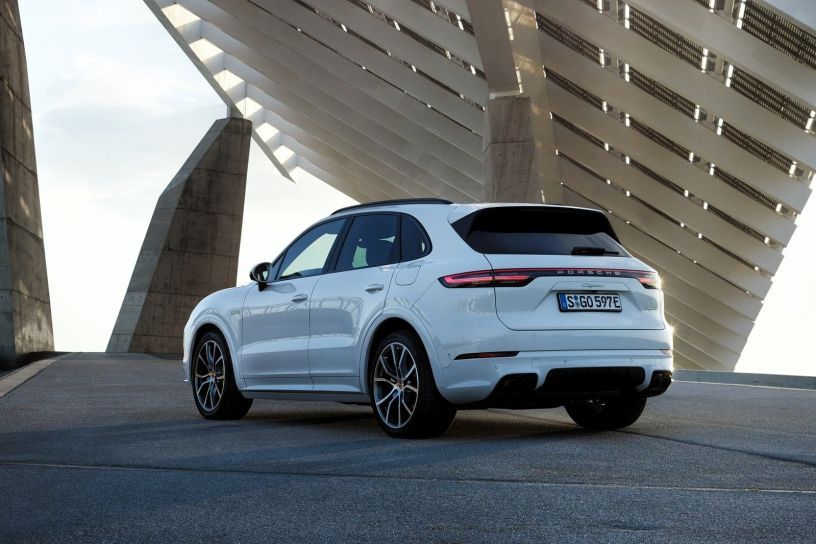 2018 Porsche Cayenne E-Hybrid 2018 Porsche Cayenne E-Hybrid