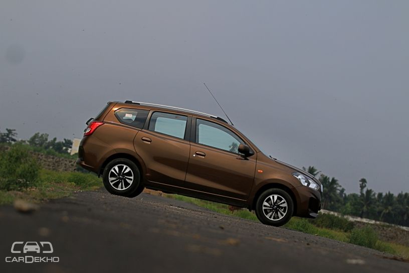 Clash of Segments: Hyundai Santro vs Datsun GO+ - Which Car To Buy?