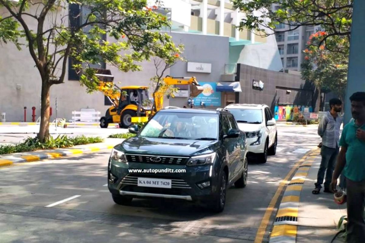 Mahindra XUV300 Mahindra XUV300
