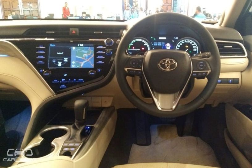 Toyota Camry: Old Vs New Toyota Camry: Old Vs New