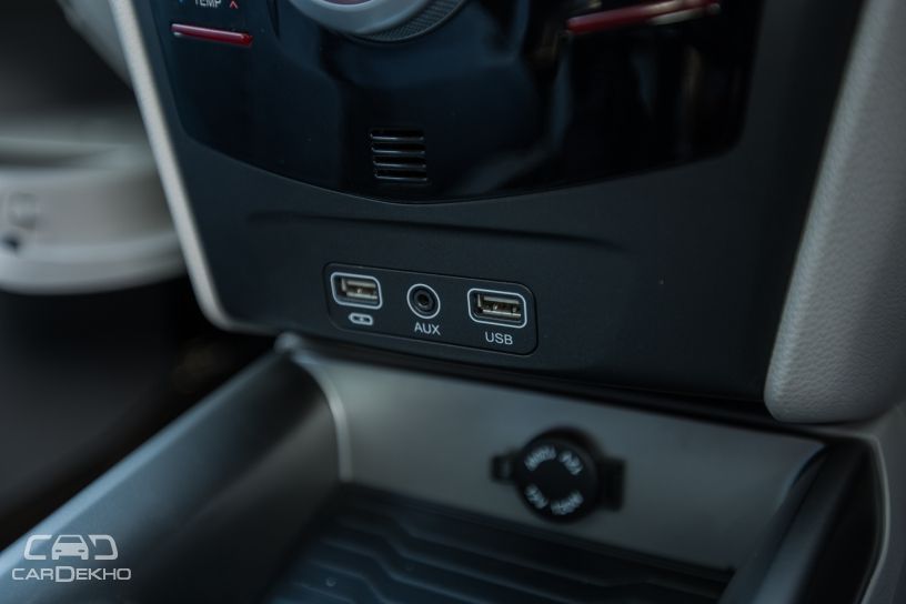 Mahindra XUV300 Mahindra XUV300