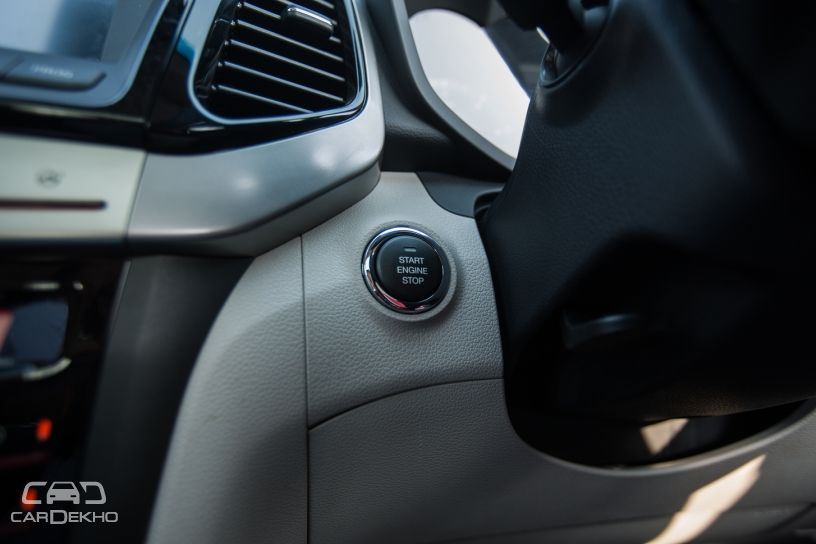 Mahindra XUV300 Mahindra XUV300