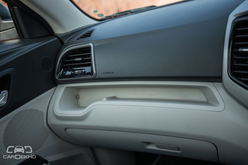 Mahindra XUV300 Mahindra XUV300
