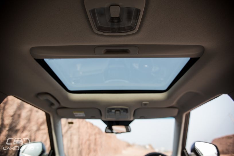 Mahindra XUV300 Mahindra XUV300