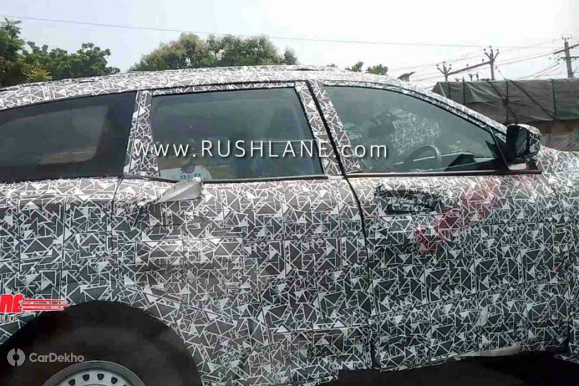2020 Mahindra XUV500 Spied Testing With Connected Screens Inside!