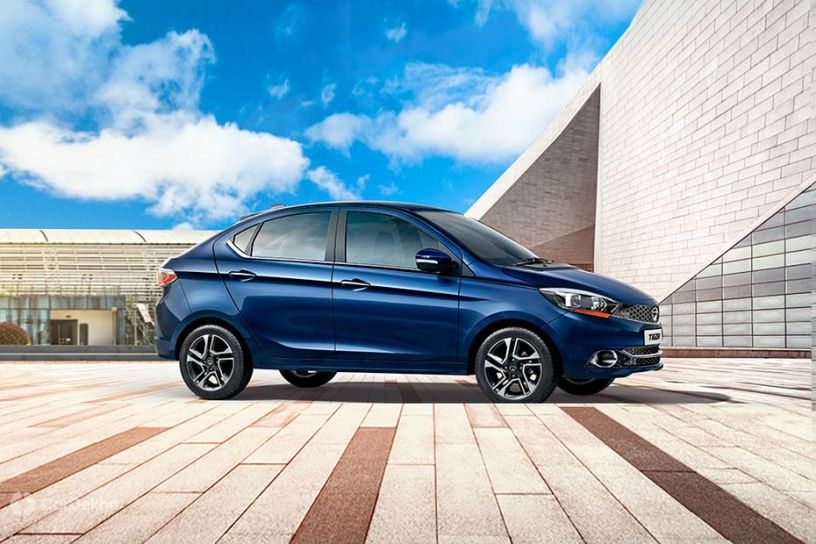 Hyundai Aura vs Maruti Dzire vs Honda Amaze vs Ford Aspire vs Tata Tigor vs VW Ameo vs Hyundai Xcent: Specification Comparison
