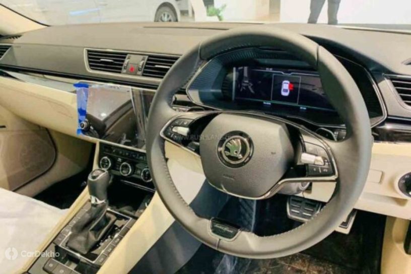 Skoda Superb 2021 Interior