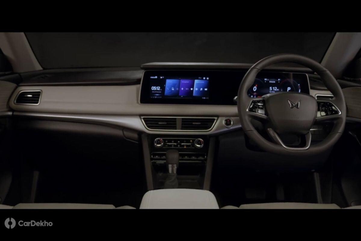 Mahindra XUV700 Interior Detailed In 20 Pics