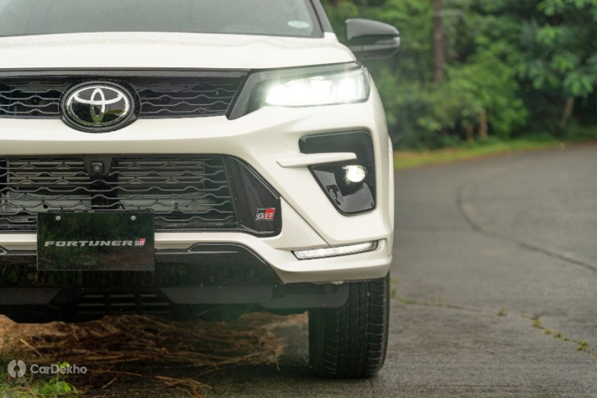 toyota fortuner gr sport
