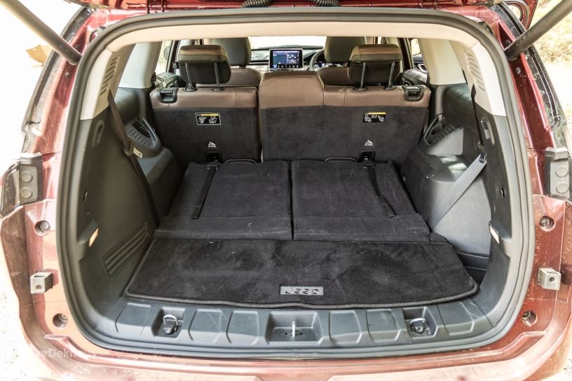 Jeep Meridian boot