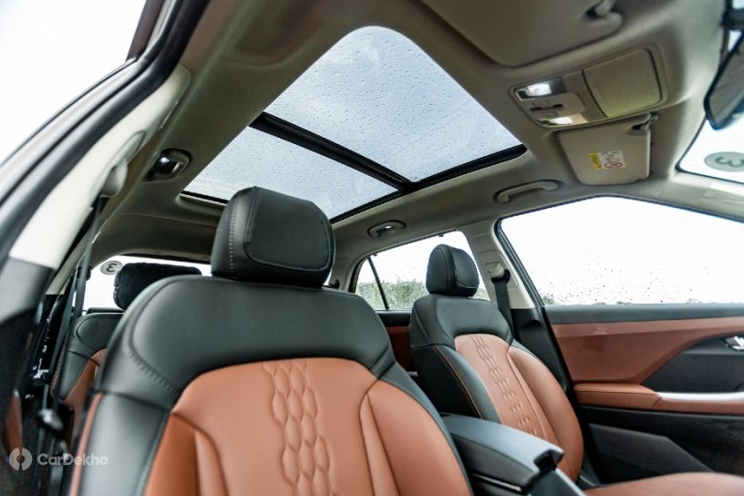 Hyundai Alcazar panoramic sunroof