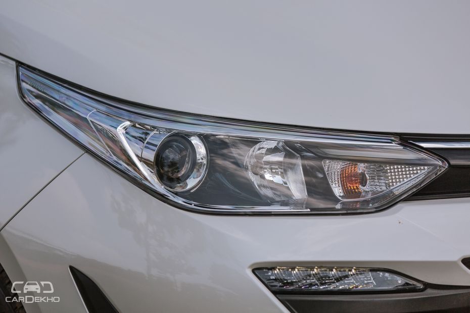 Toyota Yaris Headlights
