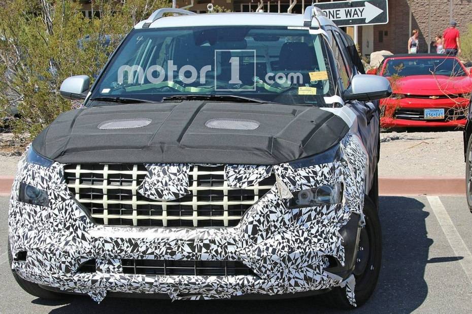 Mysterious Hyundai SUV Spied - Could It Be India-Bound Carlino?