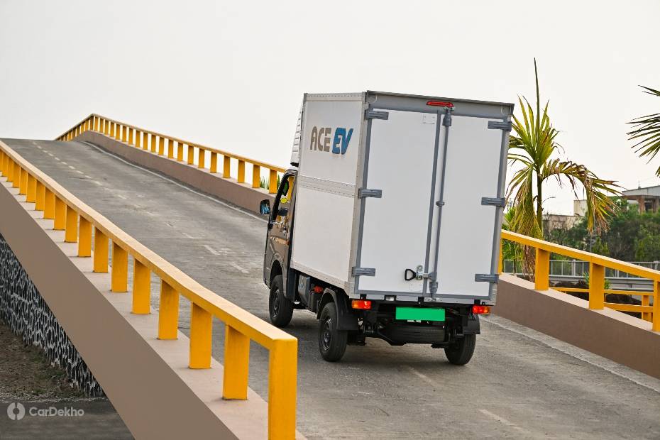 Tata Ace EV rear