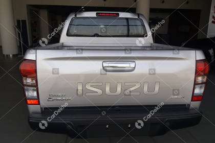 Isuzu D-Max V-Cross BS6 Arrives At Dealerships Ahead Of India