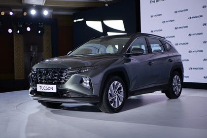 Hyundai Tucson 2025: First Images on