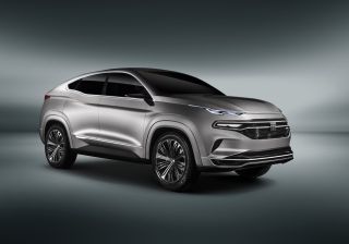 Fiat Reveals Midsize Coupe-SUV Fastback Concept Fiat Reveals Midsize Coupe-SUV Fastback Concept