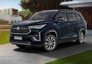 Toyota Innova Hycross Price in New Delhi - May 2024 On Road Price 