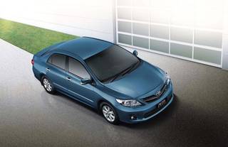Toyota Corolla Altis Gets two new variants Toyota Corolla Altis Gets two new variants