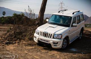 Mahindra Planning to Modify its SUVs