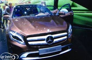 Mercedes-Benz unveils the GLA Class