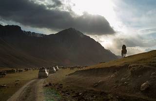 Range Rover hybrids Silk Trail reaches Kyrgyzstan Range Rover hybrids Silk Trail reaches Kyrgyzstan