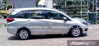 India-bound Honda Mobilio MPV spied