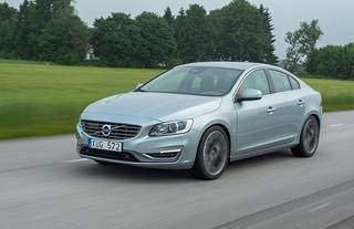 Volvo S60 and XC60 gets 'Superior' ratings in new IIHS test programme Volvo S60 and XC60 gets 'Superior' ratings in new IIHS test programme