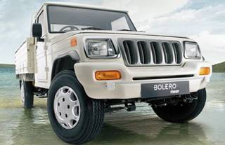 Mahindra launches new Bolero Pick-up Flat Bed with Micro Hybrid Technology Mahindra launches new Bolero Pick-up Flat Bed with Micro Hybrid Technology