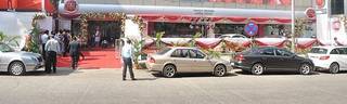 Fiat opens three showrooms in Mumbai Fiat opens three showrooms in Mumbai
