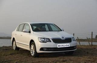 2014 Skoda Superb facelift may launch at 2014 Indian Auto Expo