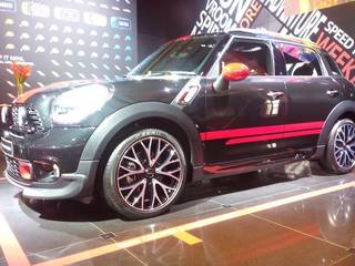 The Iconic Mini Lineup at the 2014 Delhi Motor Show