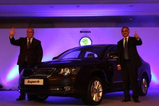 2014 Skoda Superb Facelift launched