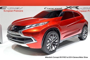 Mitsubishi showcased its three hybrid vehicles Mitsubishi showcased its three hybrid vehicles