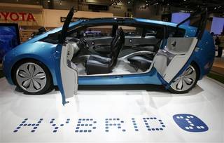 India best suited for Hybrid cars, Govt plans to bring more India best suited for Hybrid cars, Govt plans to bring more