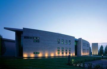 Aston Martin expanding its Gaydon facility for the new sports car Aston Martin expanding its Gaydon facility for the new sports car