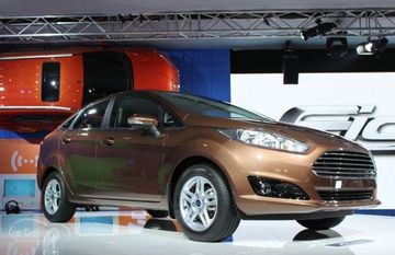 Ford Fiesta 2011-2013 AT On Road Price (Petrol), Features & Specs, Images