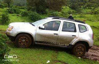 Renault Showcases Duster 4WD; Launch Next Month