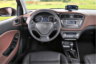 'More Elite' Euro Spec Hyundai i20 shows its richer interiors! 'More Elite' Euro Spec Hyundai i20 shows its richer interiors!