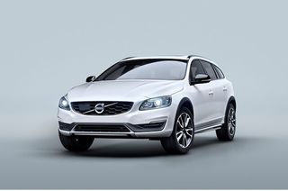 Volvo V60 Cross Country uncovered